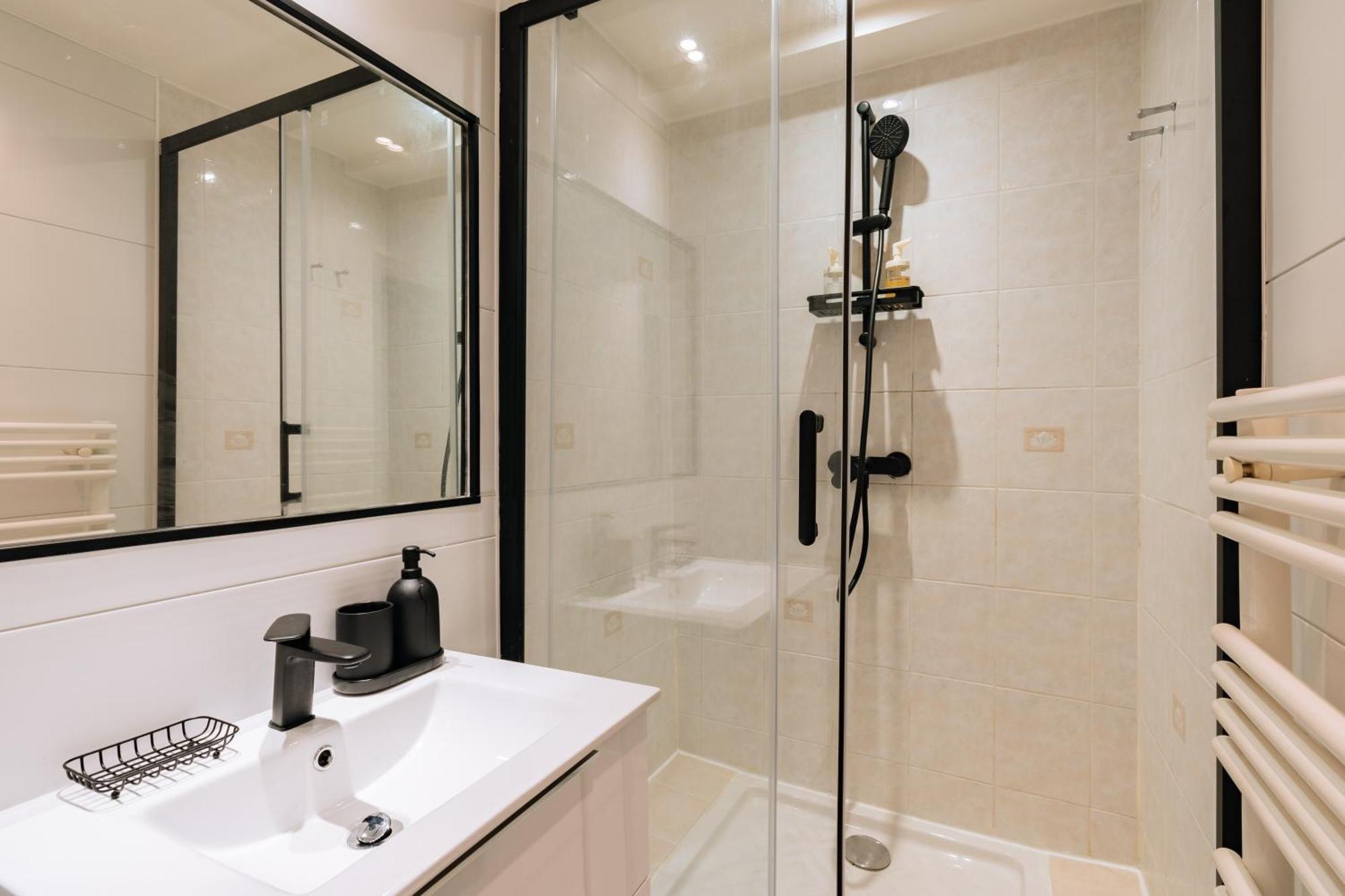 Apartmán Chic & Stylish 1Bd Apart Louvre-Rivoli! Paříž Exteriér fotografie